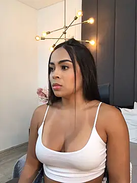 JuanaSimons online show from 4, 1, 2025