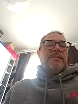 BananasNCream online show from 25, 9, 2025