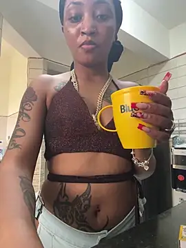 Candiey001 online show from 2, 6, 2026