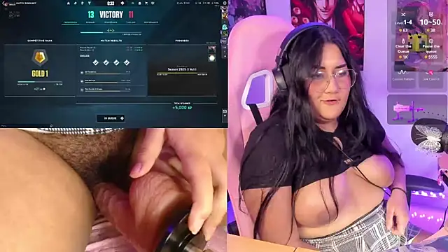 Snapshot of haru_u2 chatting on 12, 2, 2025 haru u2 online show from 12, 2, 2025