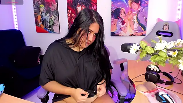 Snapshot of haru_u2 chatting on 17, 10, 2025 haru u2 online show from 17, 10, 2025