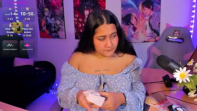 Snapshot of haru_u2 chatting on 21, 12, 2025 haru u2 online show from 21, 12, 2025