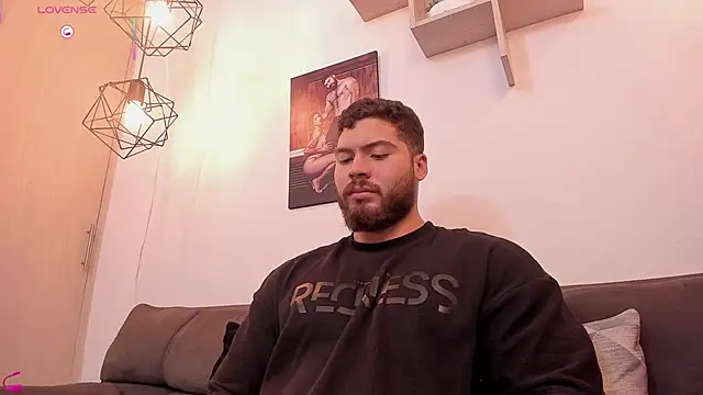 SebastianVilla  online show from 15, 9, 2025