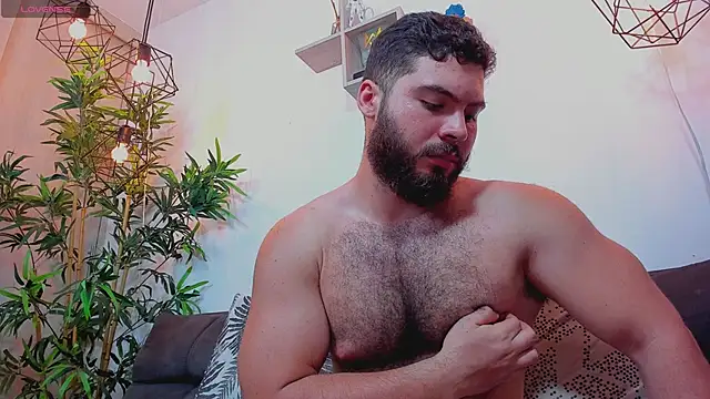 Snapshot of SebastianVilla_ chatting on 28, 4, 2026 SebastianVilla online show from 28, 4, 2026