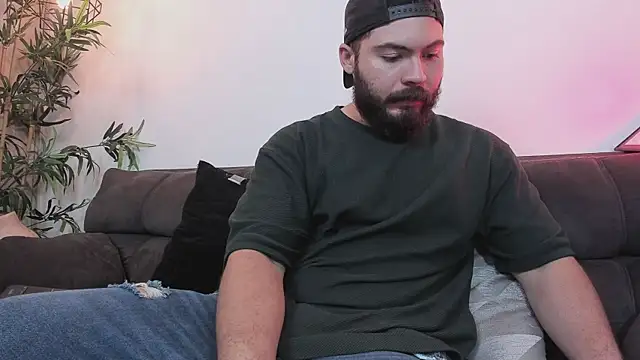 Snapshot of SebastianVilla_ chatting on 31, 5, 2026 SebastianVilla online show from 31, 5, 2026