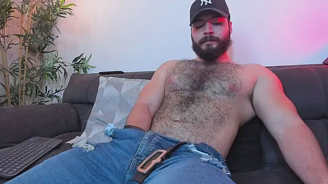 Snapshot of SebastianVilla_ chatting on 7, 6, 2026 SebastianVilla online show from 7, 6, 2026