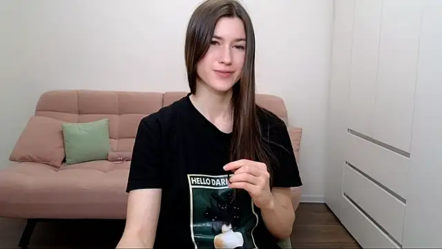 AliciaNewell online show from 25, 2, 2025