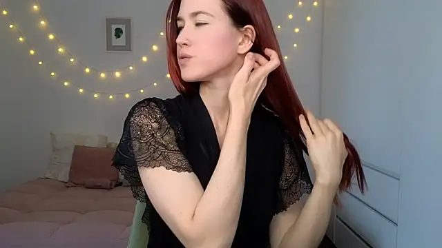 AliciaNewell online show from 28, 4, 2026