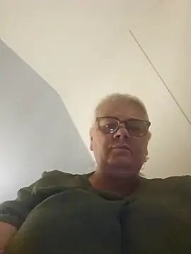 hotladymoon online show from 28, 7, 2026