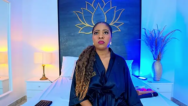 AlisonTravis online show from 25, 4, 2026