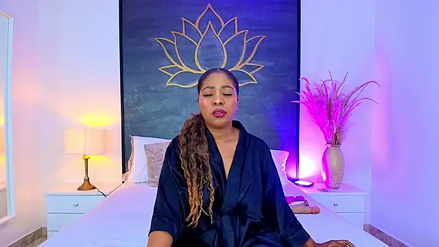 AlisonTravis online show from 26, 4, 2026