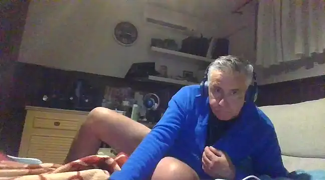 Snapshot of parejamlga58 chatting on 3, 1, 2025 parejamlga58 online show from 3, 1, 2025