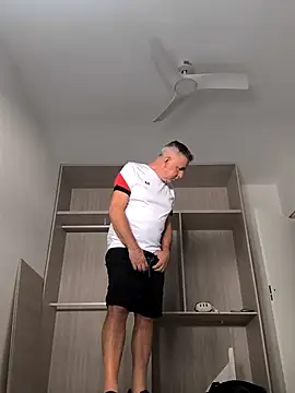 Snapshot of parejamlga58 chatting on 2, 10, 2025 parejamlga58 online show from 2, 10, 2025