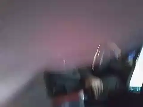 Snapshot of parejamlga58 chatting on 5, 12, 2025 parejamlga58 online show from 5, 12, 2025