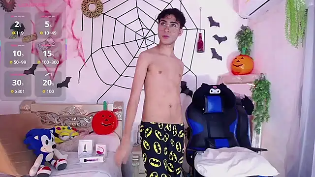 huge armound online show from 23, 10, 2025