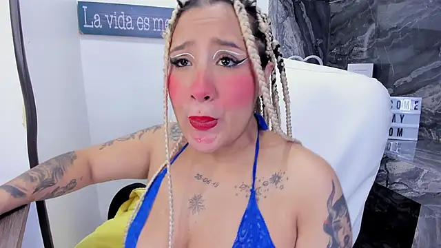 miss danika online show from 20, 12, 2025