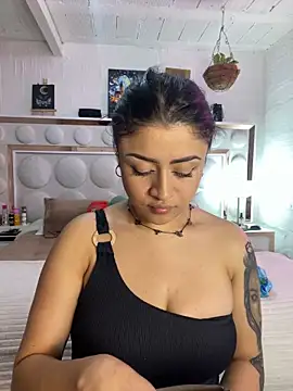 lucianaroy online show from 29, 1, 2025