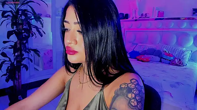 lucianaroy online show from 12, 6, 2026