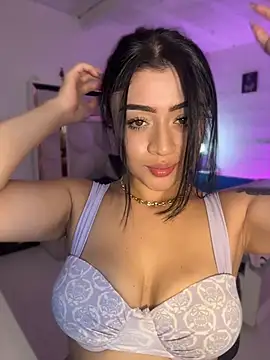 Snapshot of lucianaroy chatting on 22, 7, 2026 lucianaroy online show from 22, 7, 2026