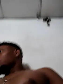 Snapshot of hugo3918_ chatting on 20, 10, 2025 hugo3918 online show from 20, 10, 2025