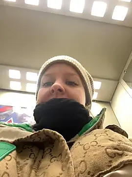 LikaCat online show from 1, 2, 2025