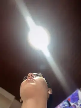 Snapshot of MarianaBenz chatting on 18, 10, 2025 MarianaBenz online show from 18, 10, 2025