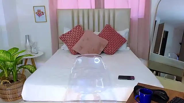 KristennBlue online show from 13, 1, 2025