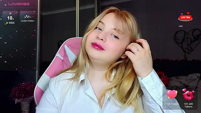 shy blondiee online show from 20, 2, 2025