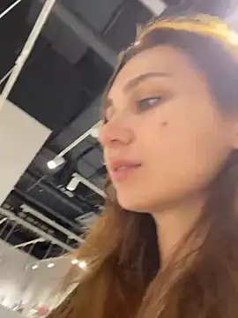 QuitieLia online show from 5, 12, 2025