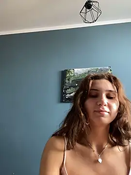 Snapshot of QuitieLia chatting on 8, 6, 2026 QuitieLia online show from 8, 6, 2026