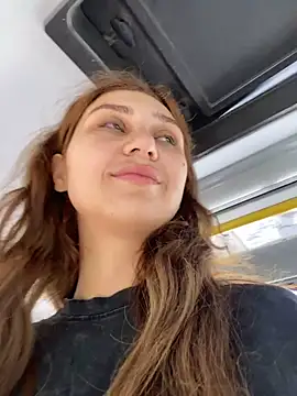Snapshot of QuitieLia chatting on 27, 6, 2026 QuitieLia online show from 27, 6, 2026