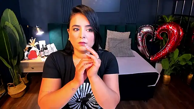 taylor bennet online show from 13, 2, 2025