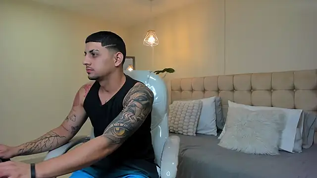 Alex cute77 online show from 6, 3, 2025