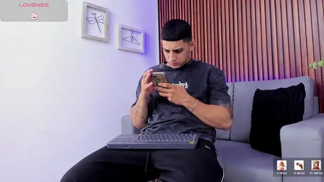 Alex cute77 online show from 25, 4, 2026