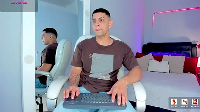 Alex cute77 online show from 25, 7, 2026