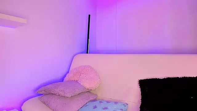 Gloomydoll online show from 10, 2, 2025