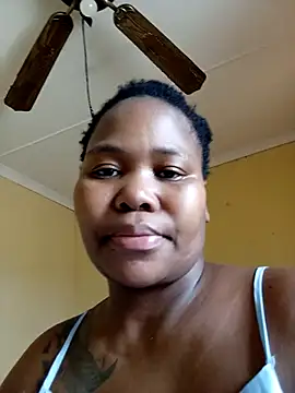 Snapshot of Real1SweetQueen chatting on 11, 2, 2025 Real1SweetQueen online show from 11, 2, 2025