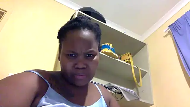 Snapshot of Real1SweetQueen chatting on 11, 2, 2025 Real1SweetQueen online show from 11, 2, 2025