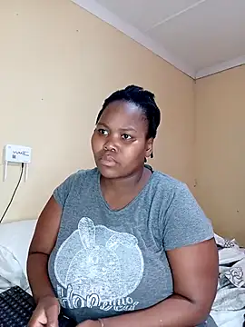 Snapshot of Real1SweetQueen chatting on 15, 2, 2025 Real1SweetQueen online show from 15, 2, 2025