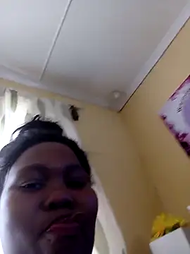 Snapshot of Real1SweetQueen chatting on 23, 2, 2025 Real1SweetQueen online show from 23, 2, 2025