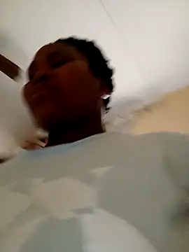 Snapshot of Real1SweetQueen chatting on 27, 2, 2025 Real1SweetQueen online show from 27, 2, 2025