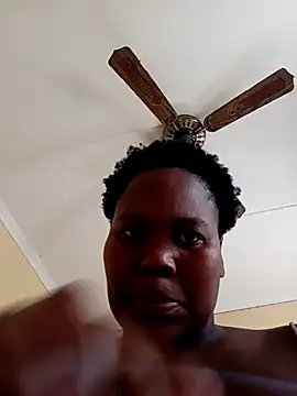 Snapshot of Real1SweetQueen chatting on 20, 3, 2025 Real1SweetQueen online show from 20, 3, 2025