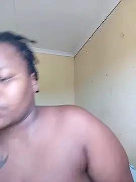 Snapshot of Real1SweetQueen chatting on 23, 3, 2025 Real1SweetQueen online show from 23, 3, 2025