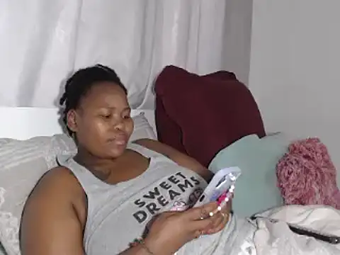 Snapshot of Real1SweetQueen chatting on 16, 9, 2025 Real1SweetQueen online show from 16, 9, 2025