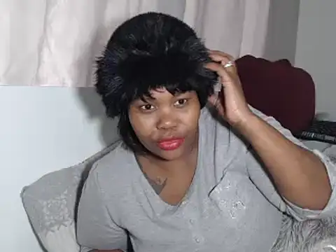 Snapshot of Real1SweetQueen chatting on 20, 9, 2025 Real1SweetQueen online show from 20, 9, 2025