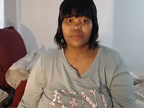 Snapshot of Real1SweetQueen chatting on 16, 10, 2025 Real1SweetQueen online show from 16, 10, 2025