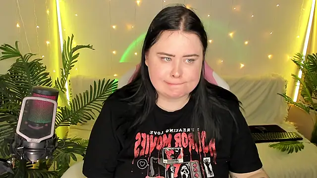 Akemi BBW online show from 2, 1, 2025