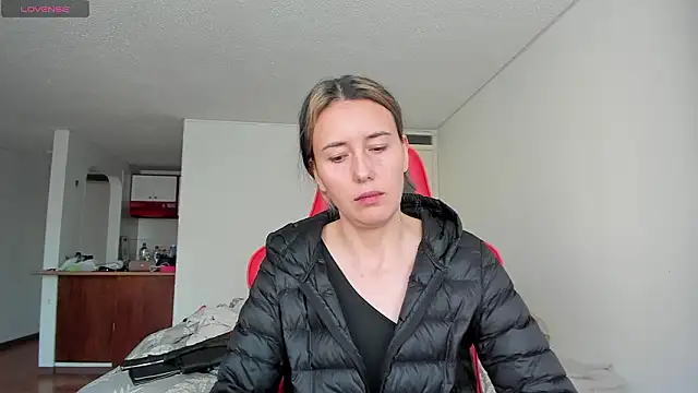 zoe jeane beker online show from 11, 3, 2026