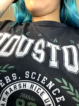 kaoticblue  online show from 1, 12, 2025