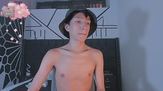 Snapshot of DereckCooperr chatting on 10, 2, 2025 DereckCooperr online show from 10, 2, 2025